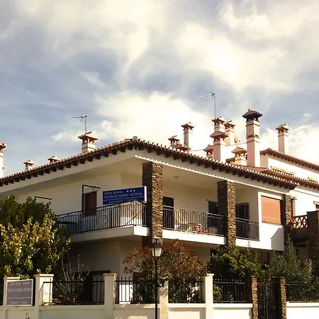 Picon De Sierra Nevada Hotel 3*